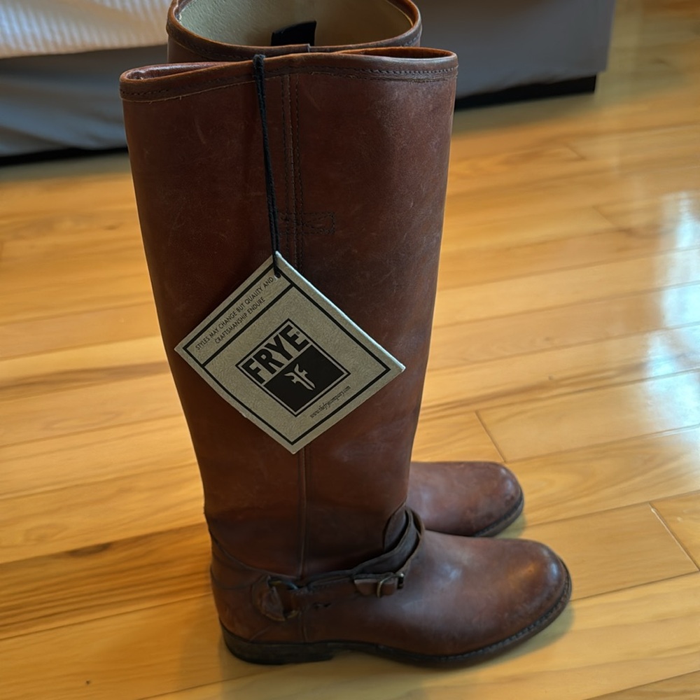Frye boots- new!